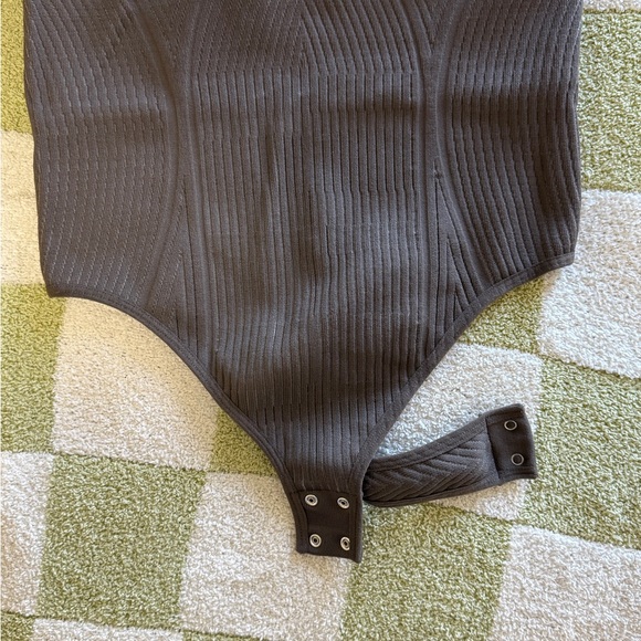 Dynamite Grey Ribbed Bodysuit with Spaghetti Straps - Picture 3 of 6